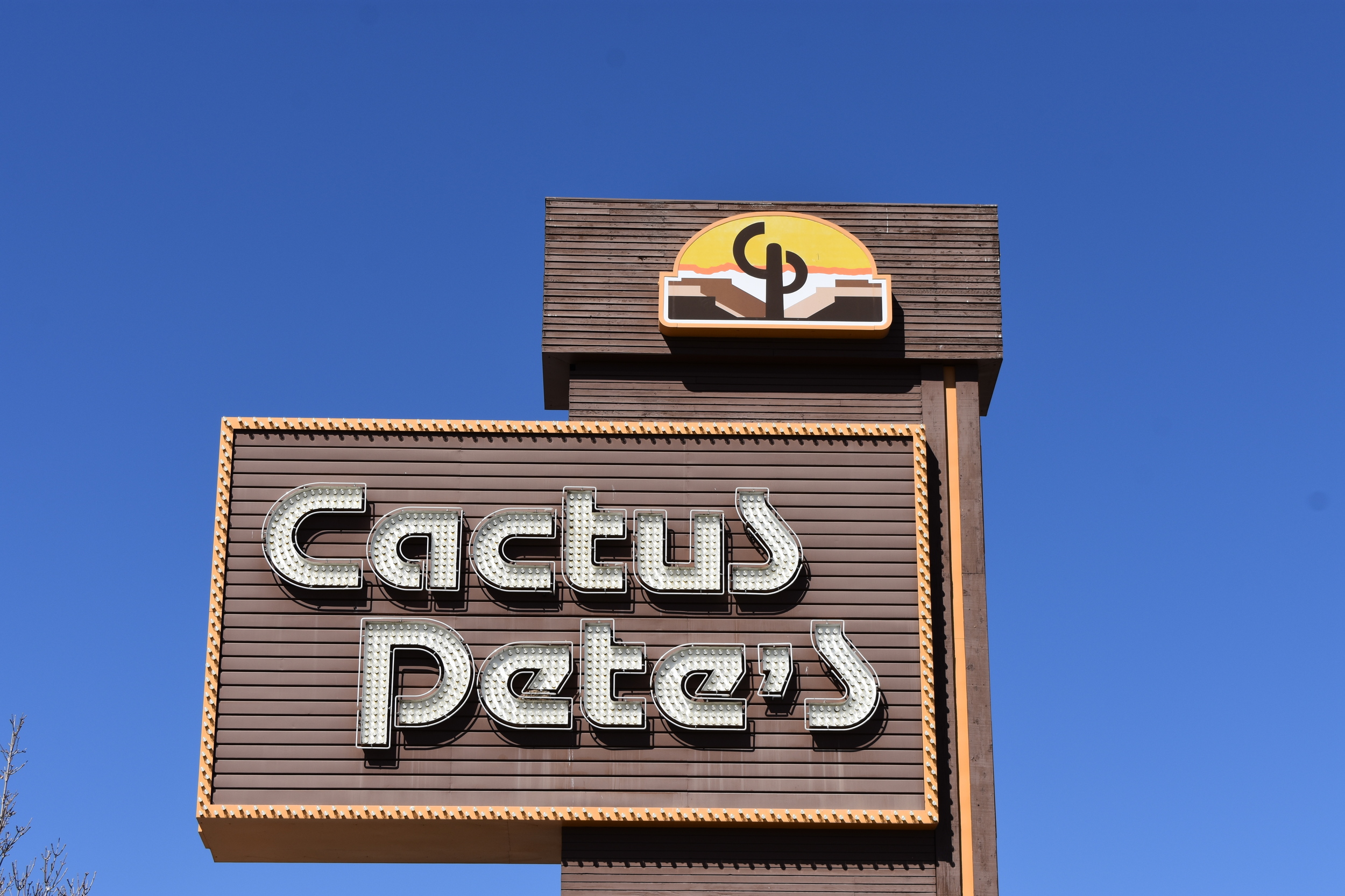 Cactus Pete's Resort Casino mounted signs, Jackpot, Nevada