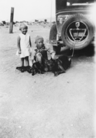 Jepperson children, Louise and Tom (identified from left to right): photographic print