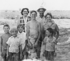 Leon Hughes and his family in the Pahrump Valley, Nevada: photographic print