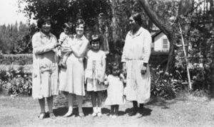 Mayme Hooper and family in Fallon, Nevada: photographic print