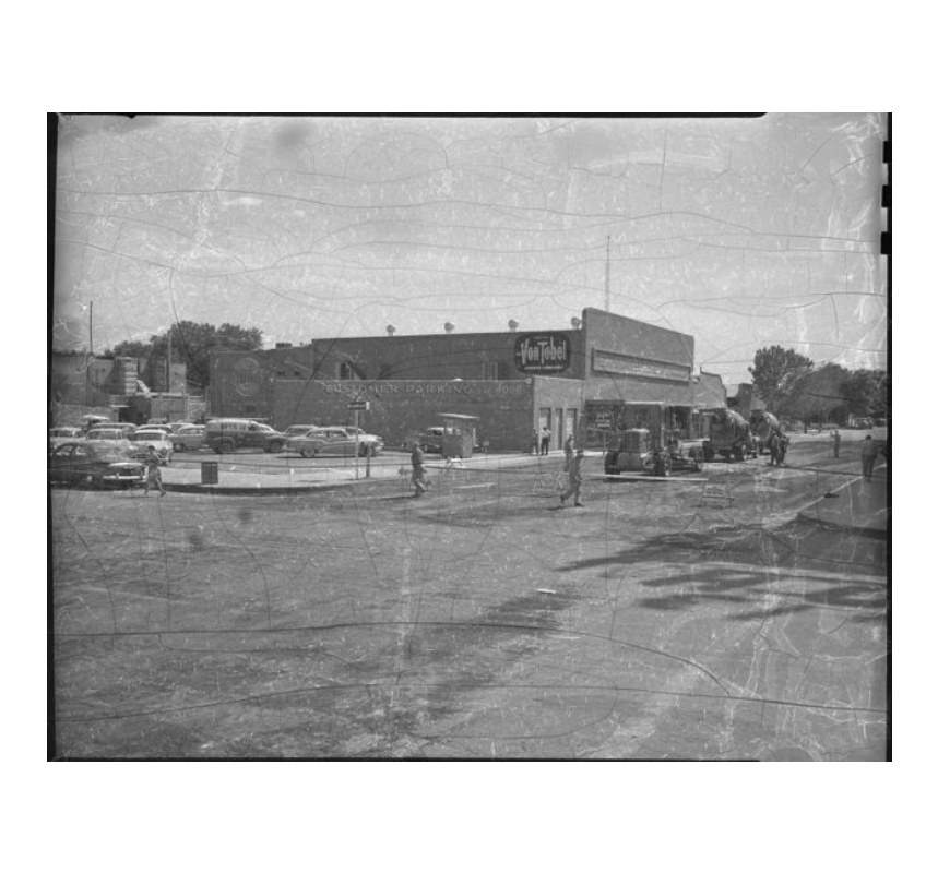 Von Tobels, 1920 April: black-and-white photographs