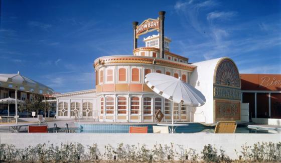 Showboat Hotel and Casino and swimming pool, Las Vegas
