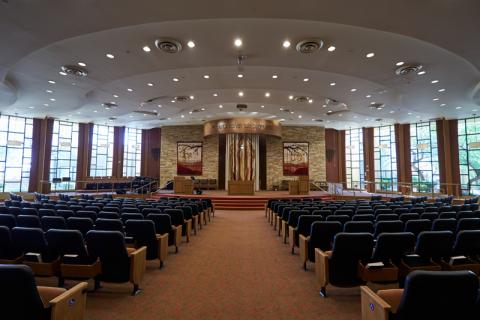 Photograph of the sanctuary of Congregation Ner Tamid