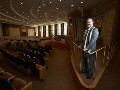 Rabbi Sanford Akselrad in the Joyce and Jerome Mack Sanctuary at Congregation Ner Tamid on the Greenspun Campus for Jewish Life.
