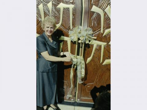 Sharon Sigesmund Pierce at the opening dedication of Temple Beth Sholom, 2000