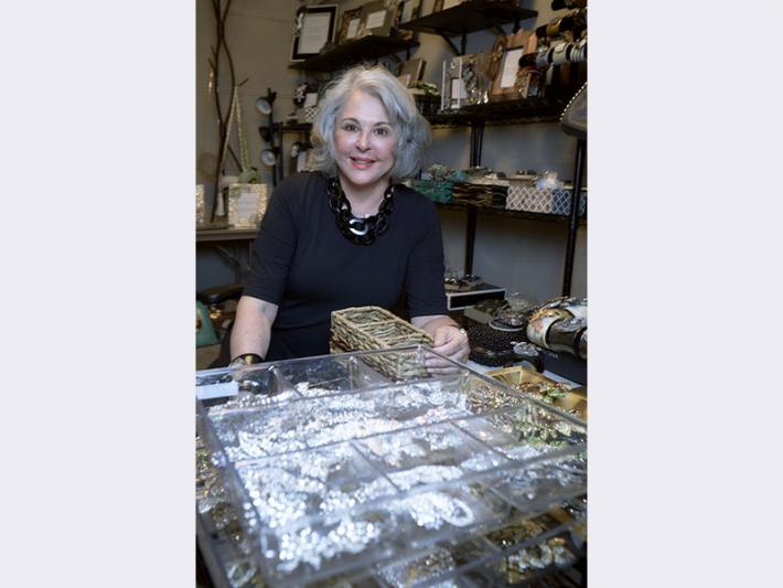 Lynn Rosencrantz in her home in Las Vegas, NV.