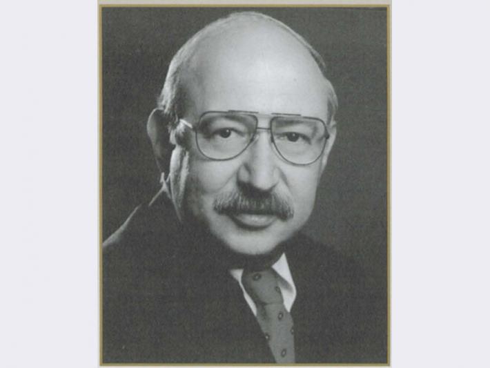 Dr. Marvin Perer