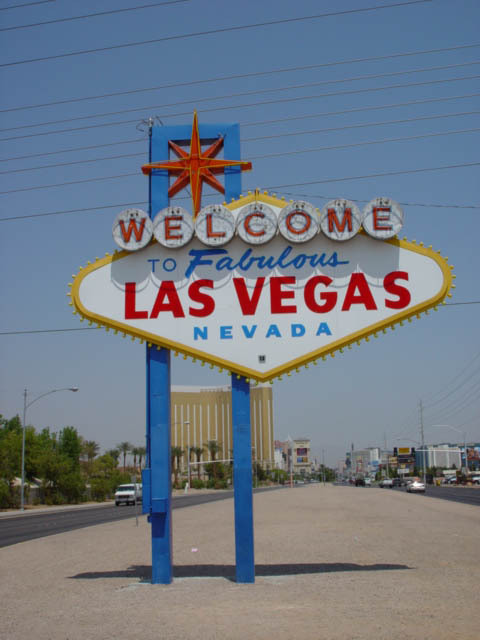 Photographs of Welcome to Fabulous Las Vegas sign, Las Vegas (Nev.), 2002