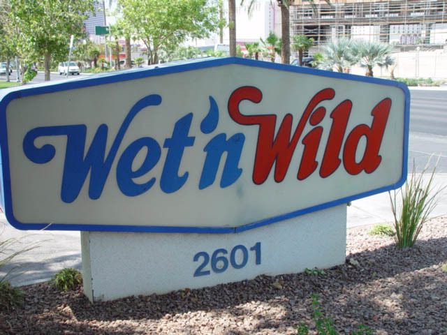 Photograph of Wet 'n Wild sign, Las Vegas (Nev.), 2002