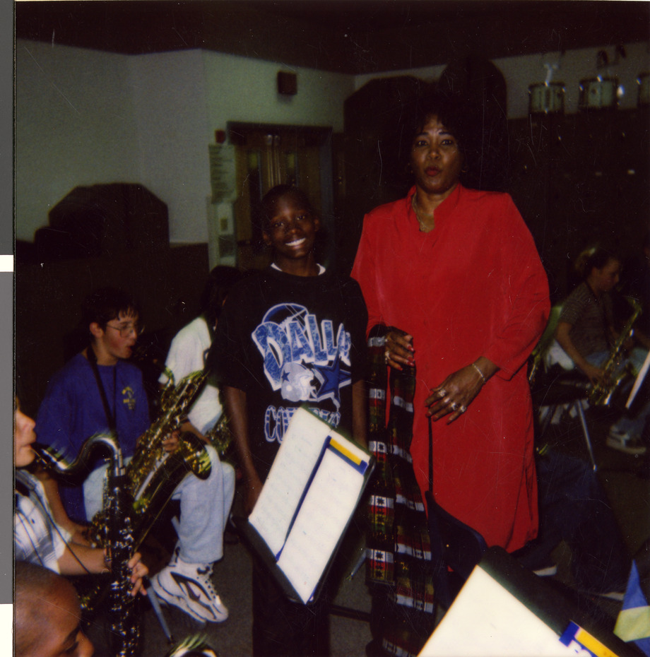 Marzette Lewis with band, Image 01