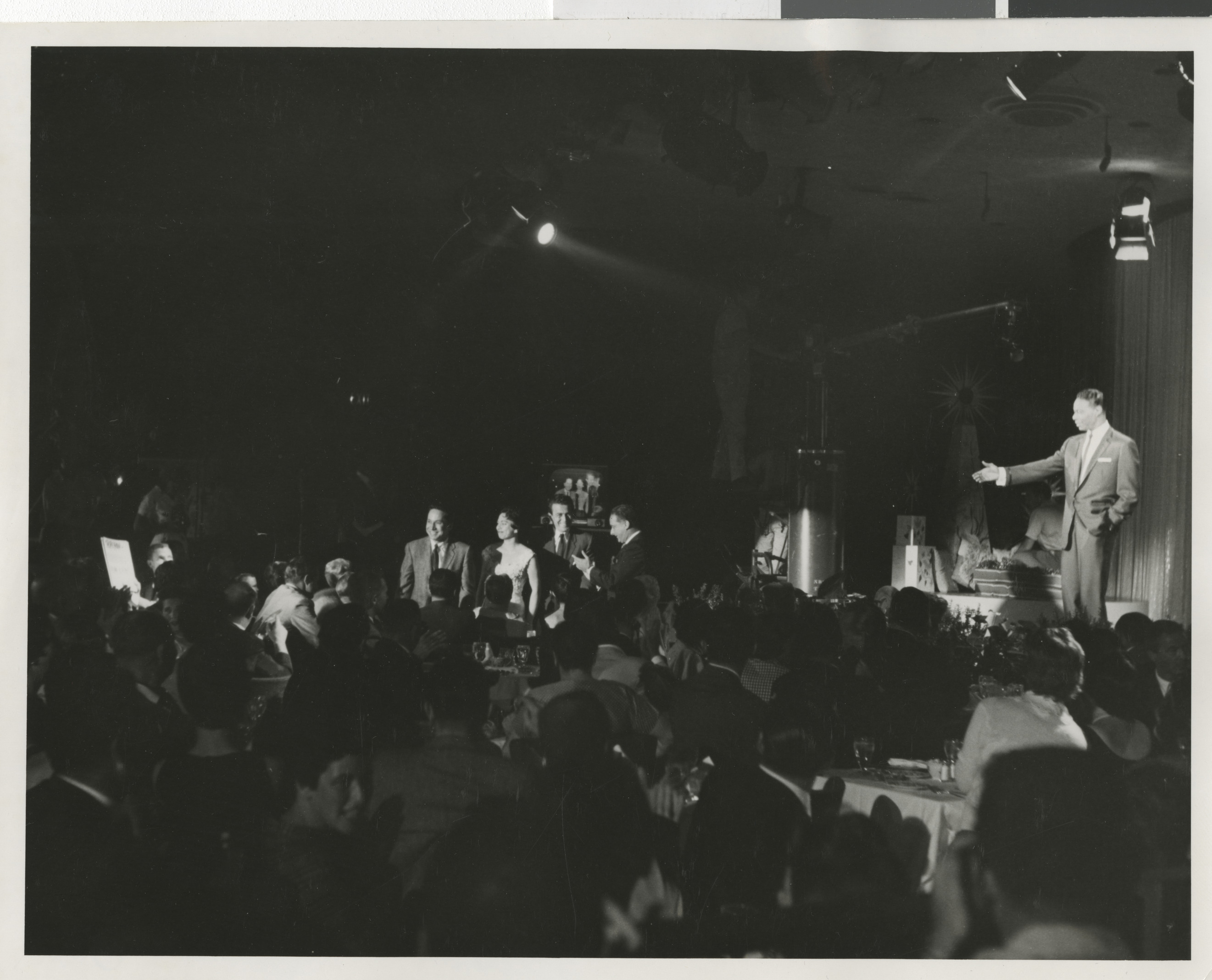 Cole onstage, image 054