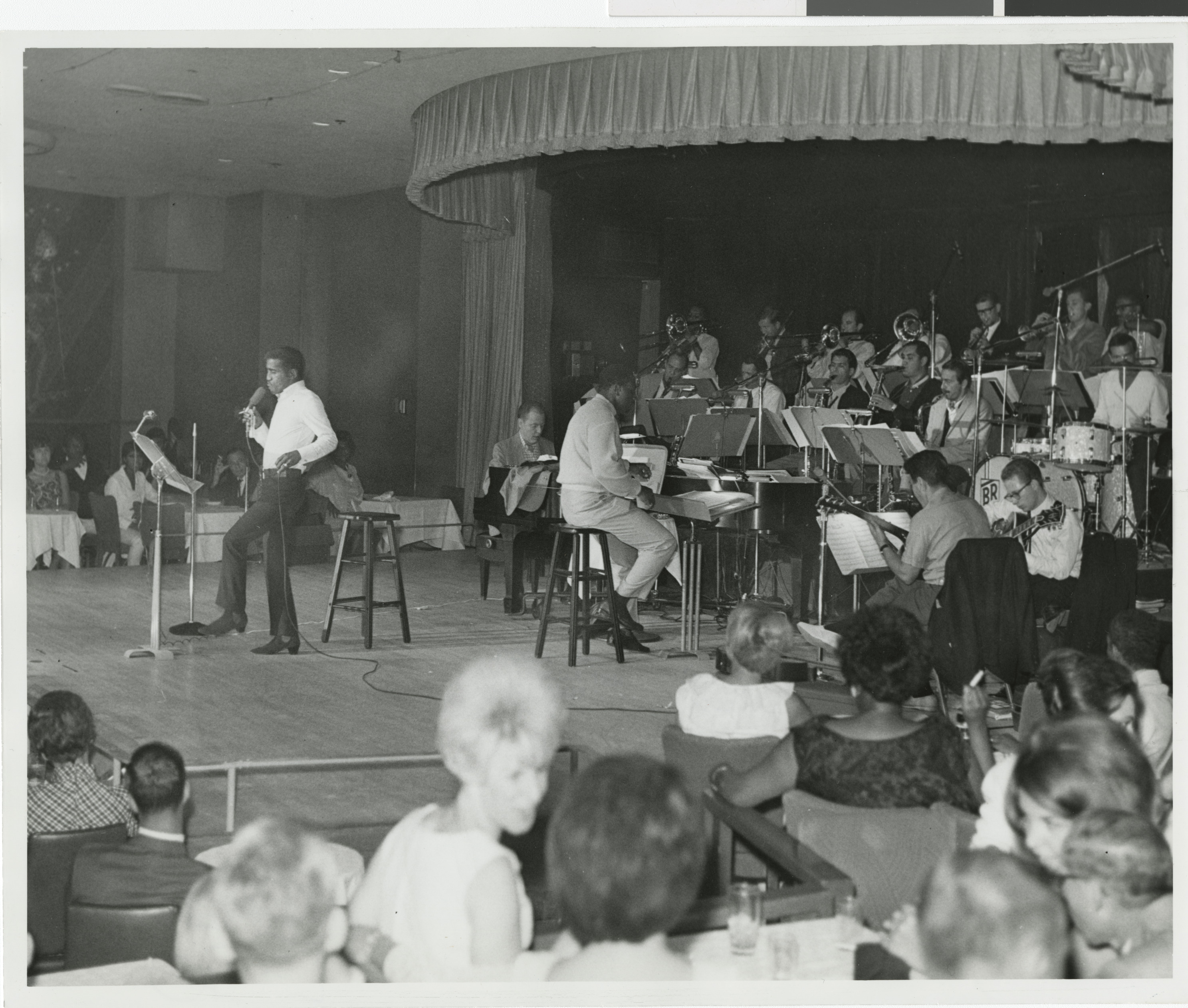 Sammy Davis, Jr. performing, Image 03