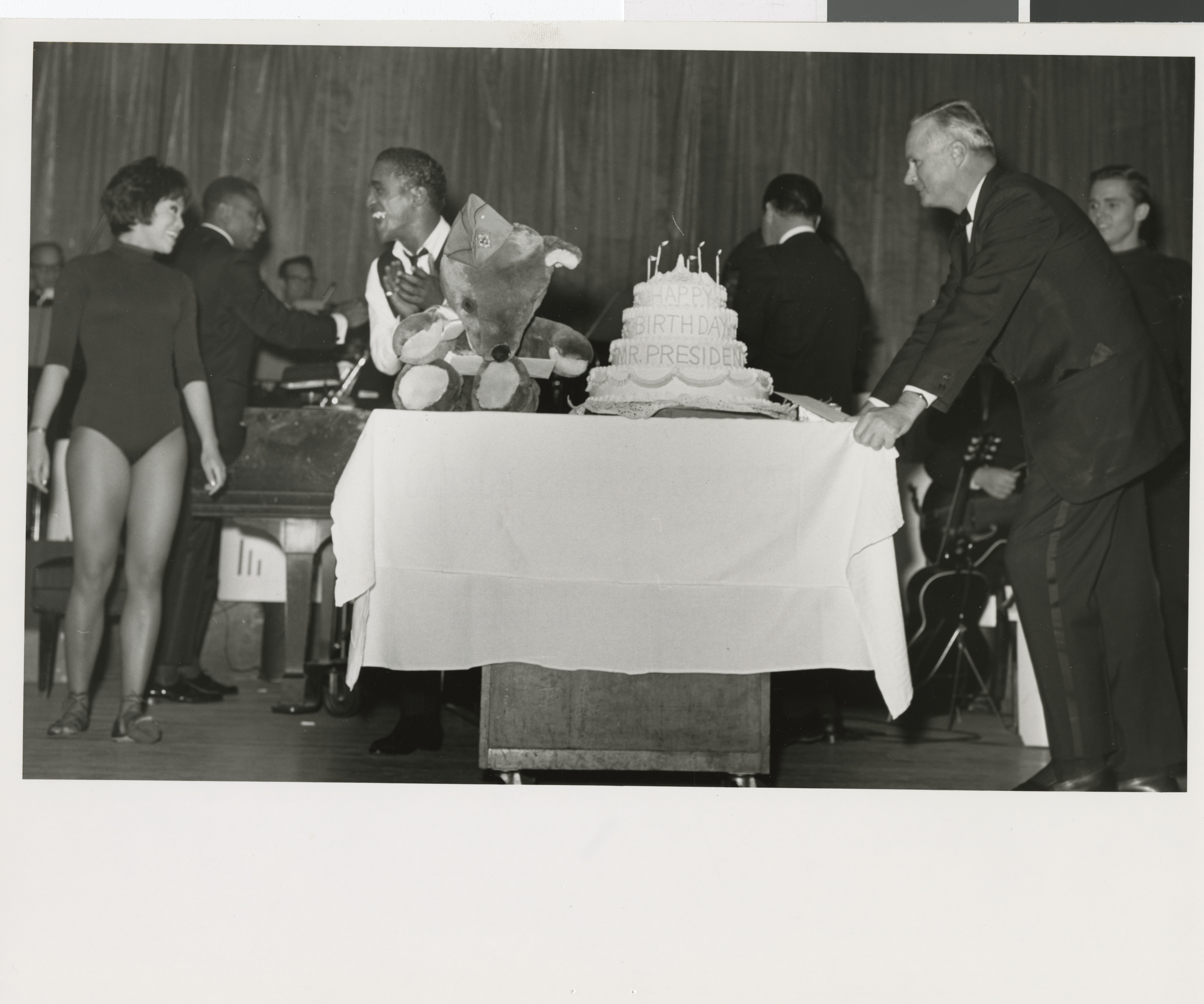 Davis and cake, image 04