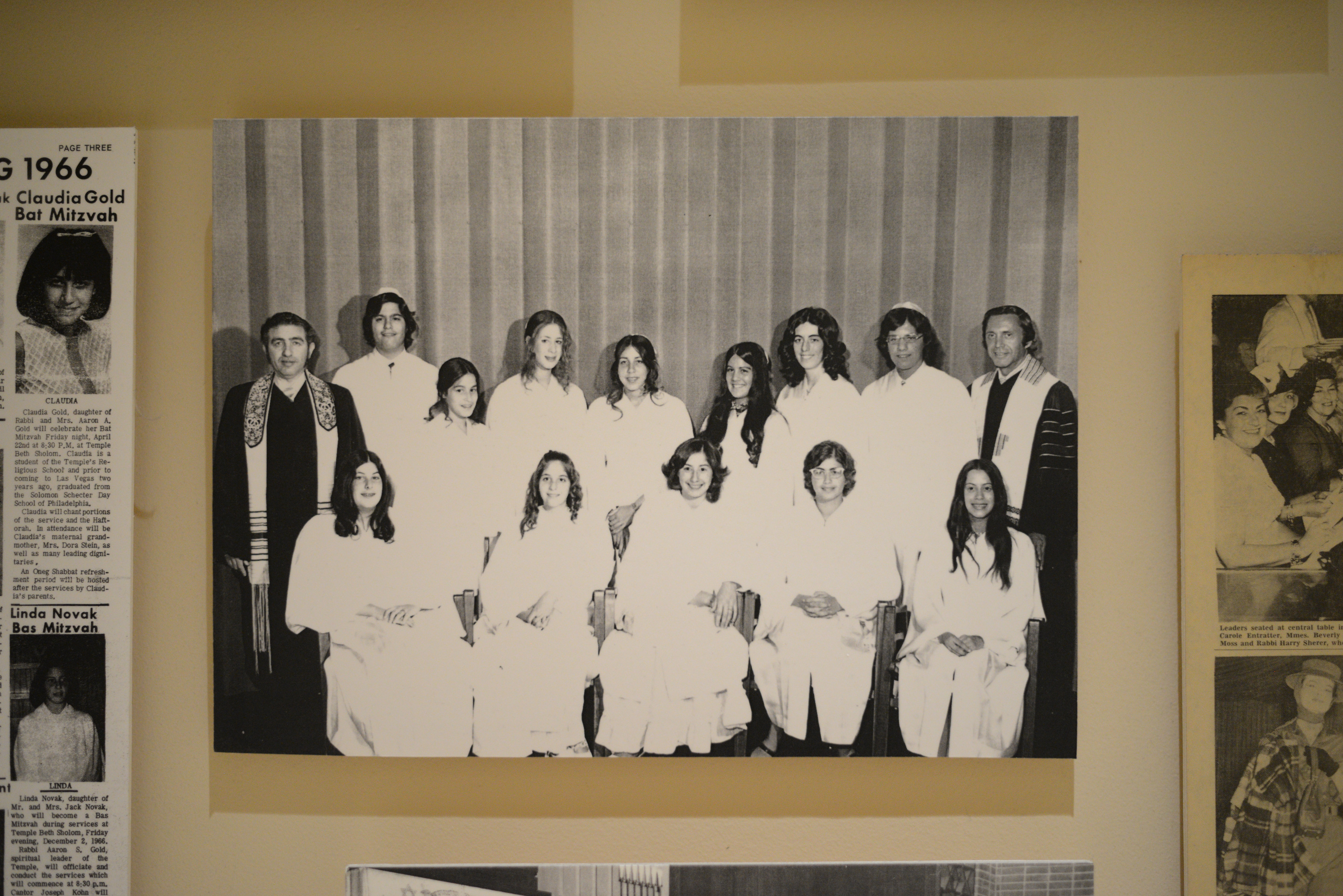 Photograph of rabbis and teenagers in choir robes, date unknown