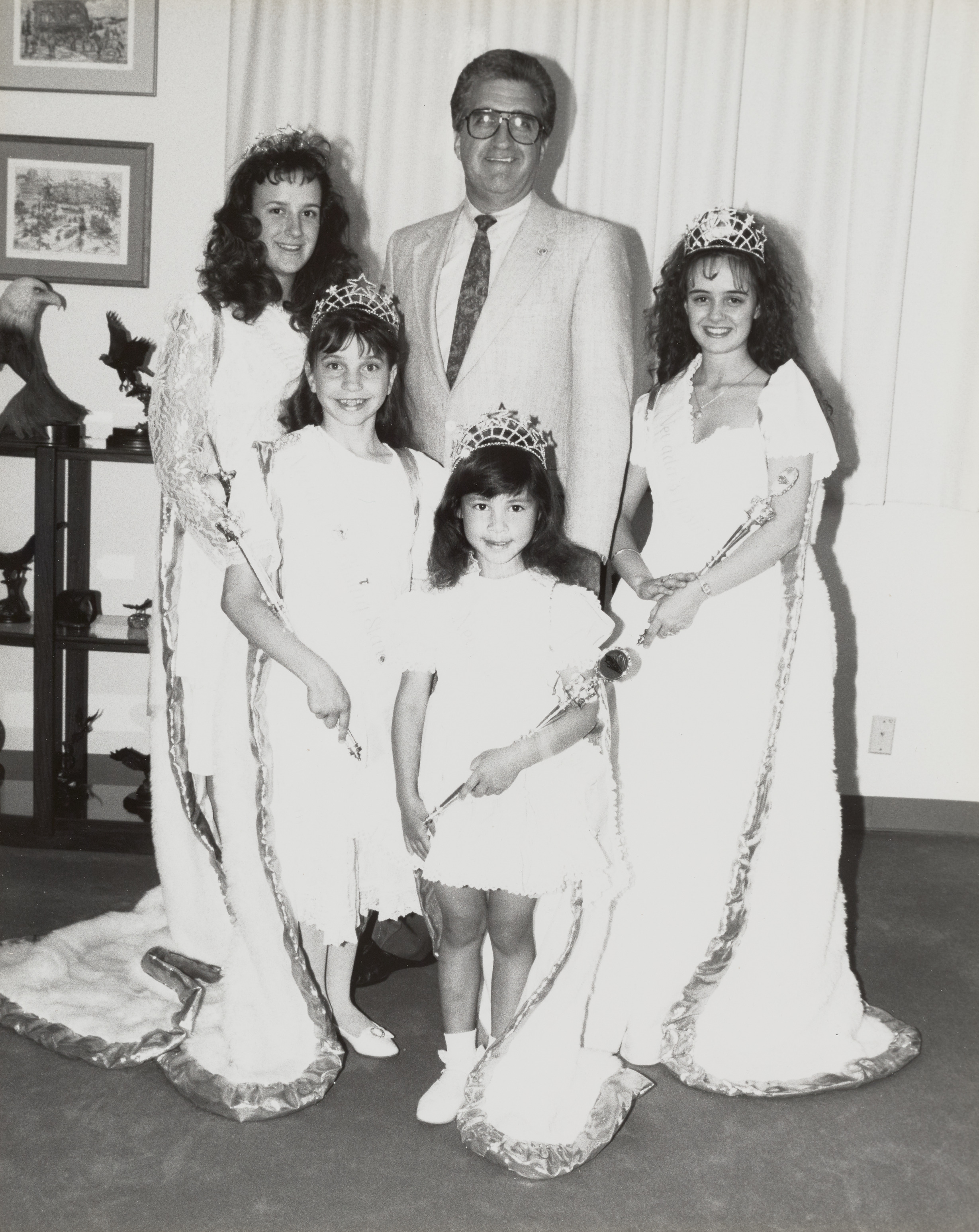 Photograph of Ron Lurie with J & J Pageant Contestants, April 17, 1990