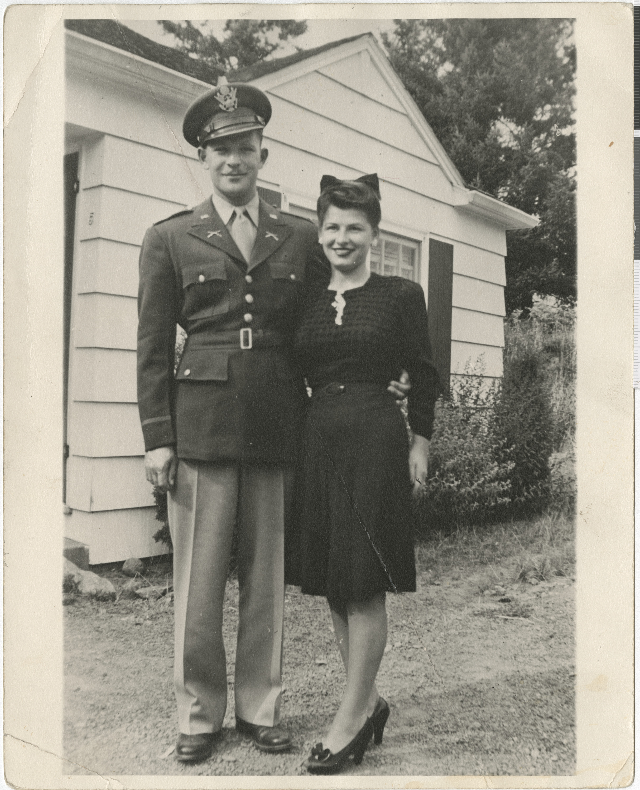 Photograph of George and Eileen Brookman, Portland, Oregon, 1943, front