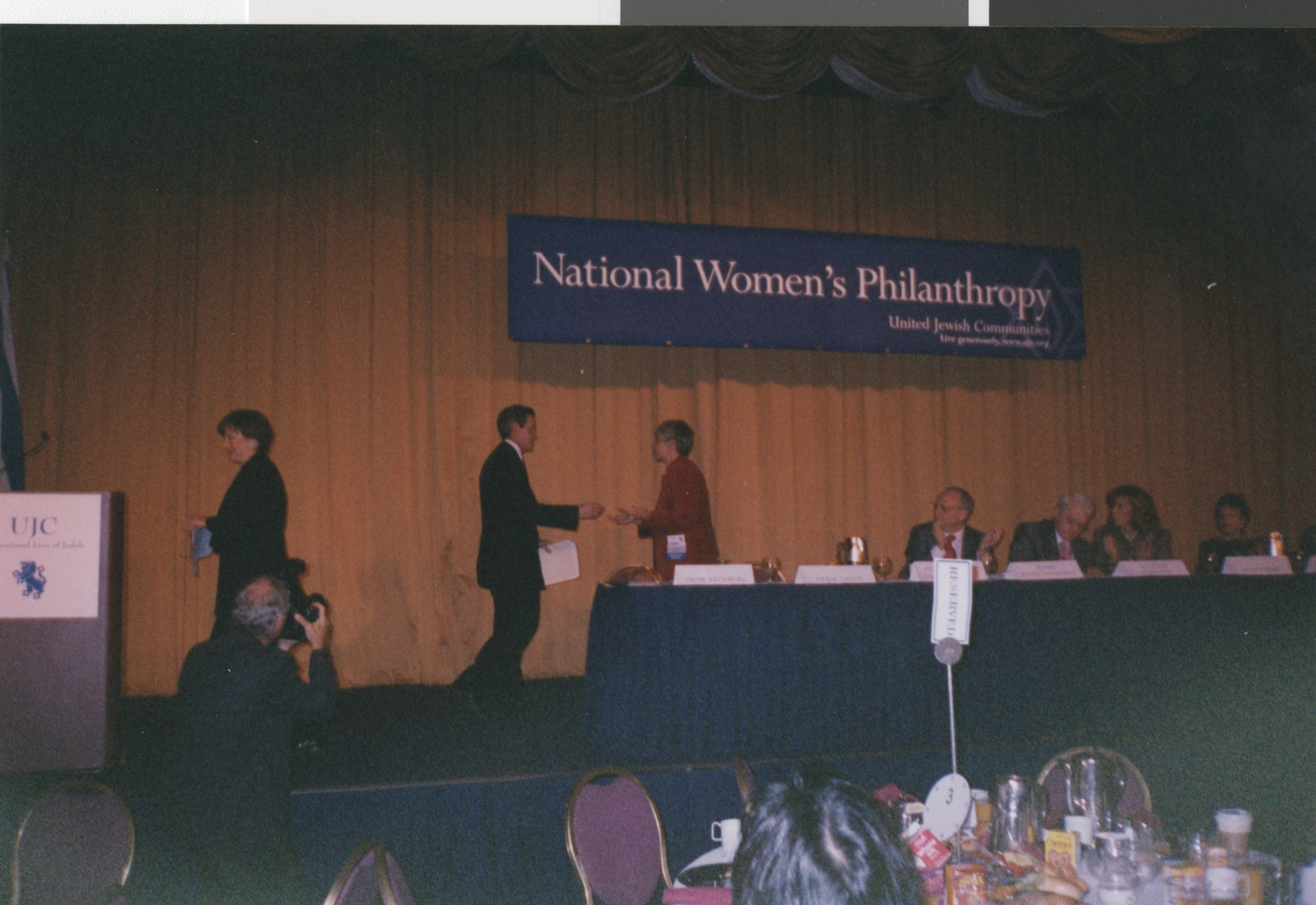 Photograph of International Lion of Judah, National Women's Philanthropy Conference, 2004