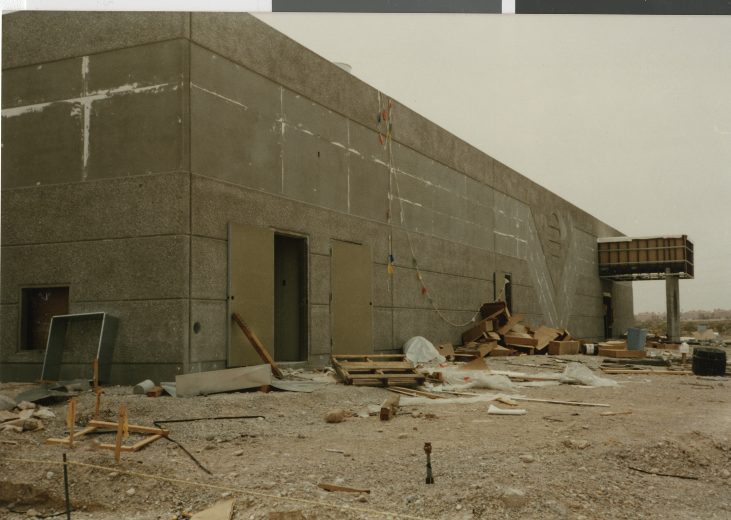Photograph of the construction of the Dorothy Eisenberg Elementary School, 1989