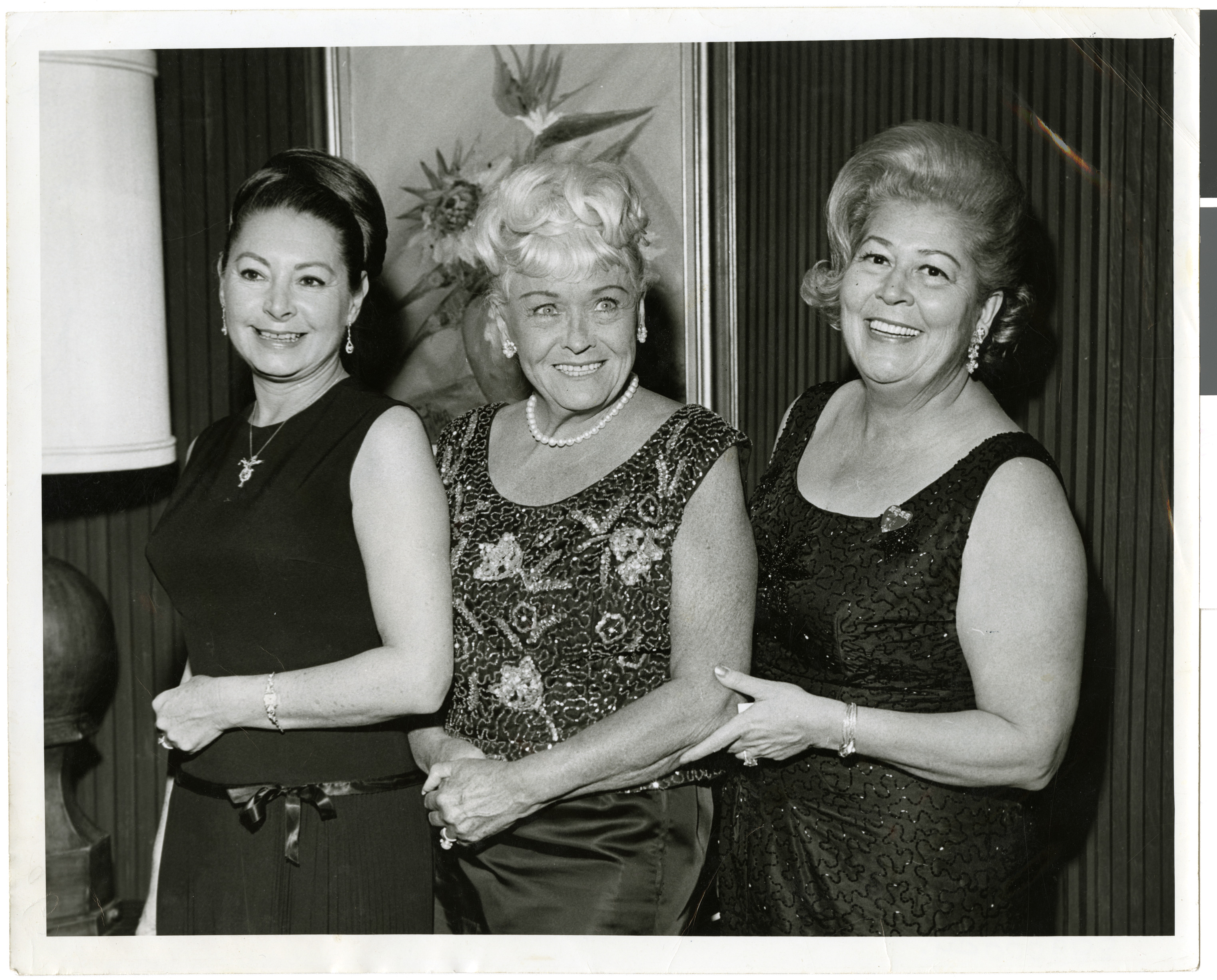 Photograph of Grace Hayes and Bess Rosenberg, Las Vegas (Nev.)