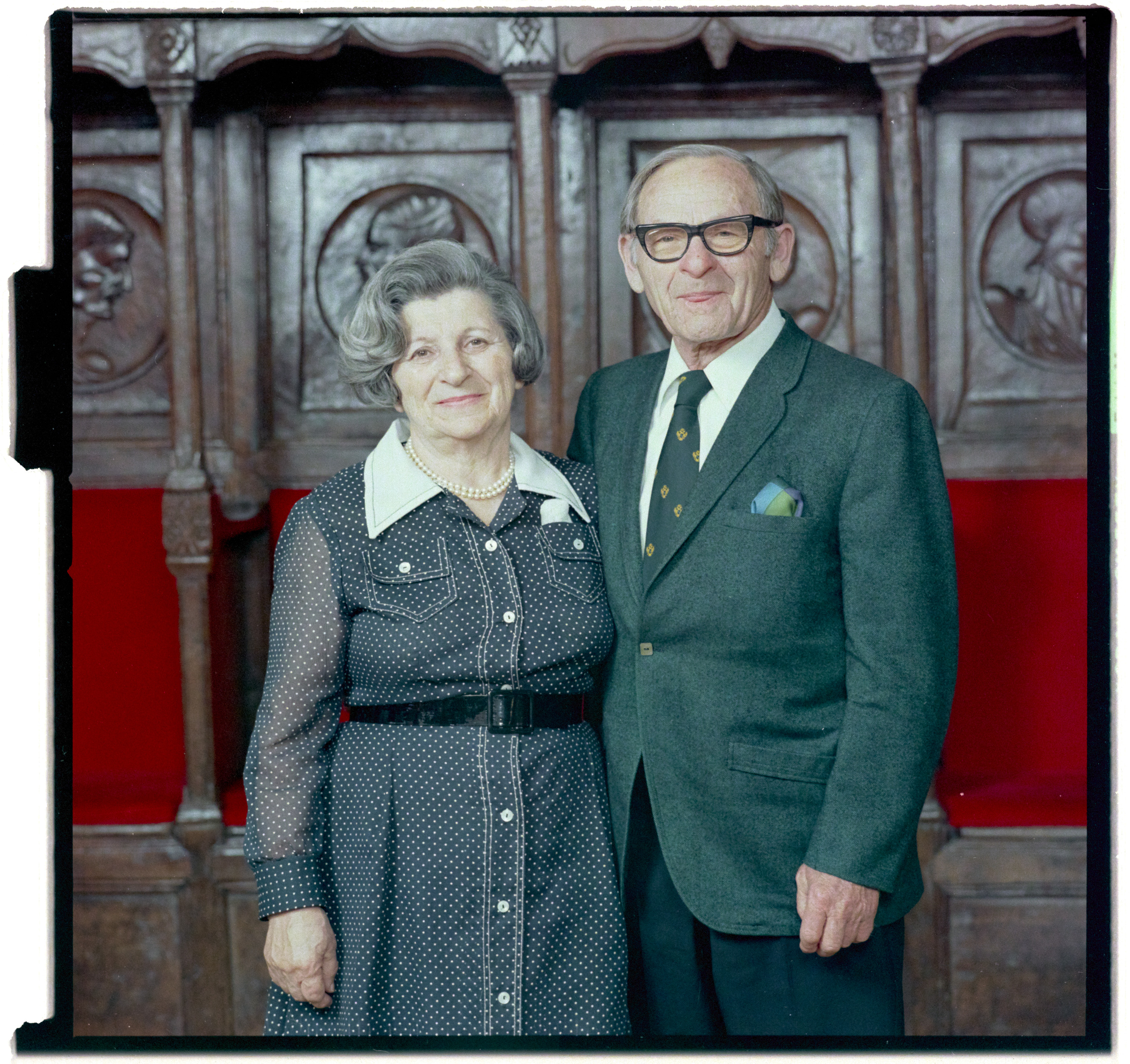 Photographs of Saltzman, Abe and Sara (and Family), image 02