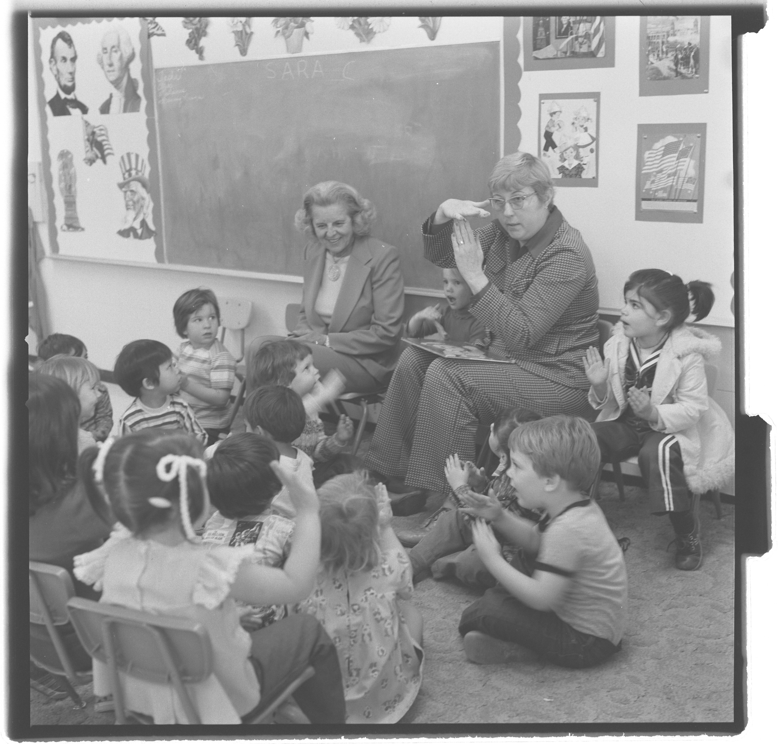 Photographs of Temple Beth Sholom pre-school children, image 02