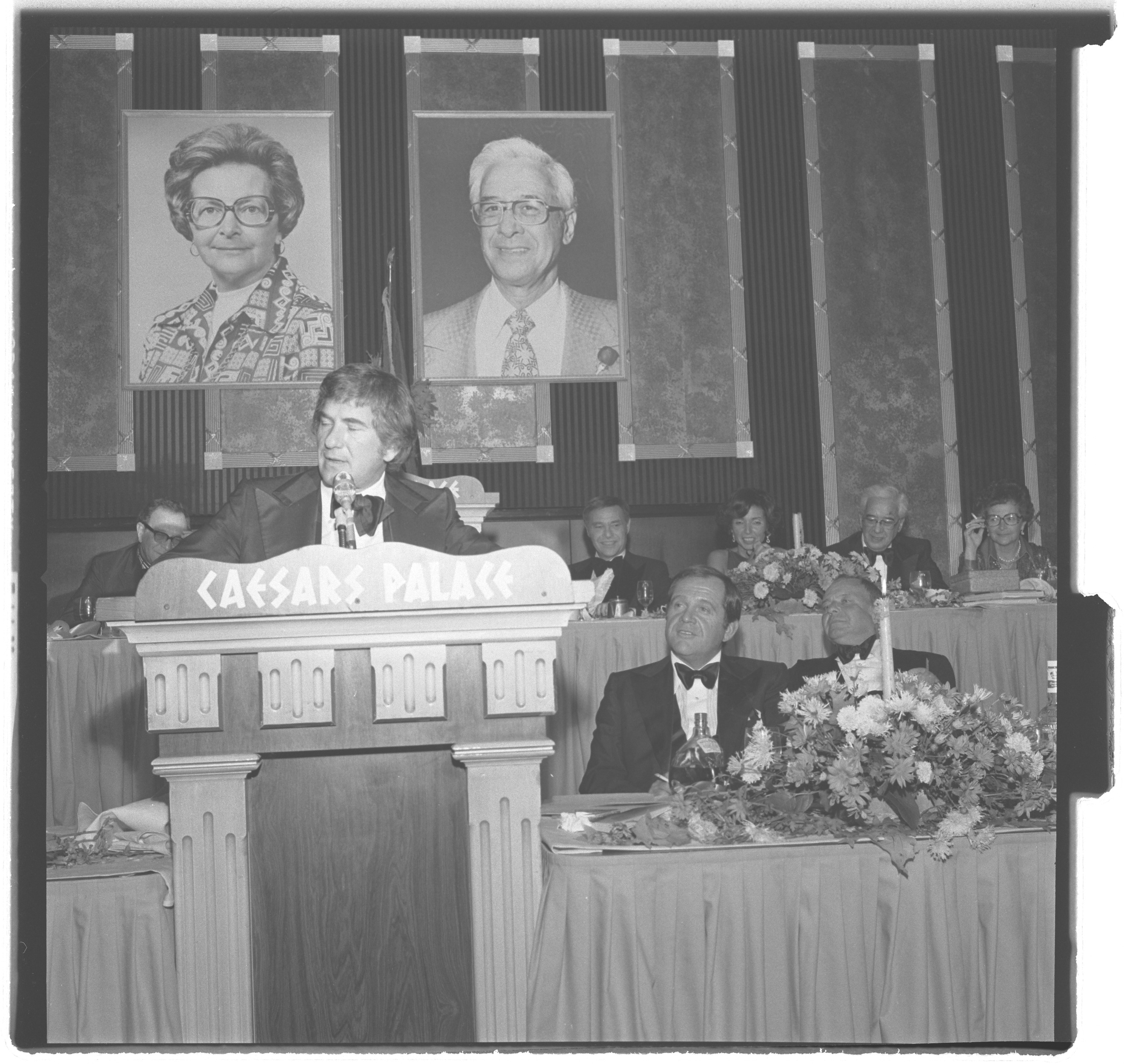 Photographs of the Combined Jewish Appeal Bonds of Israel (Honoring Jean and Billy weinberger), image 02