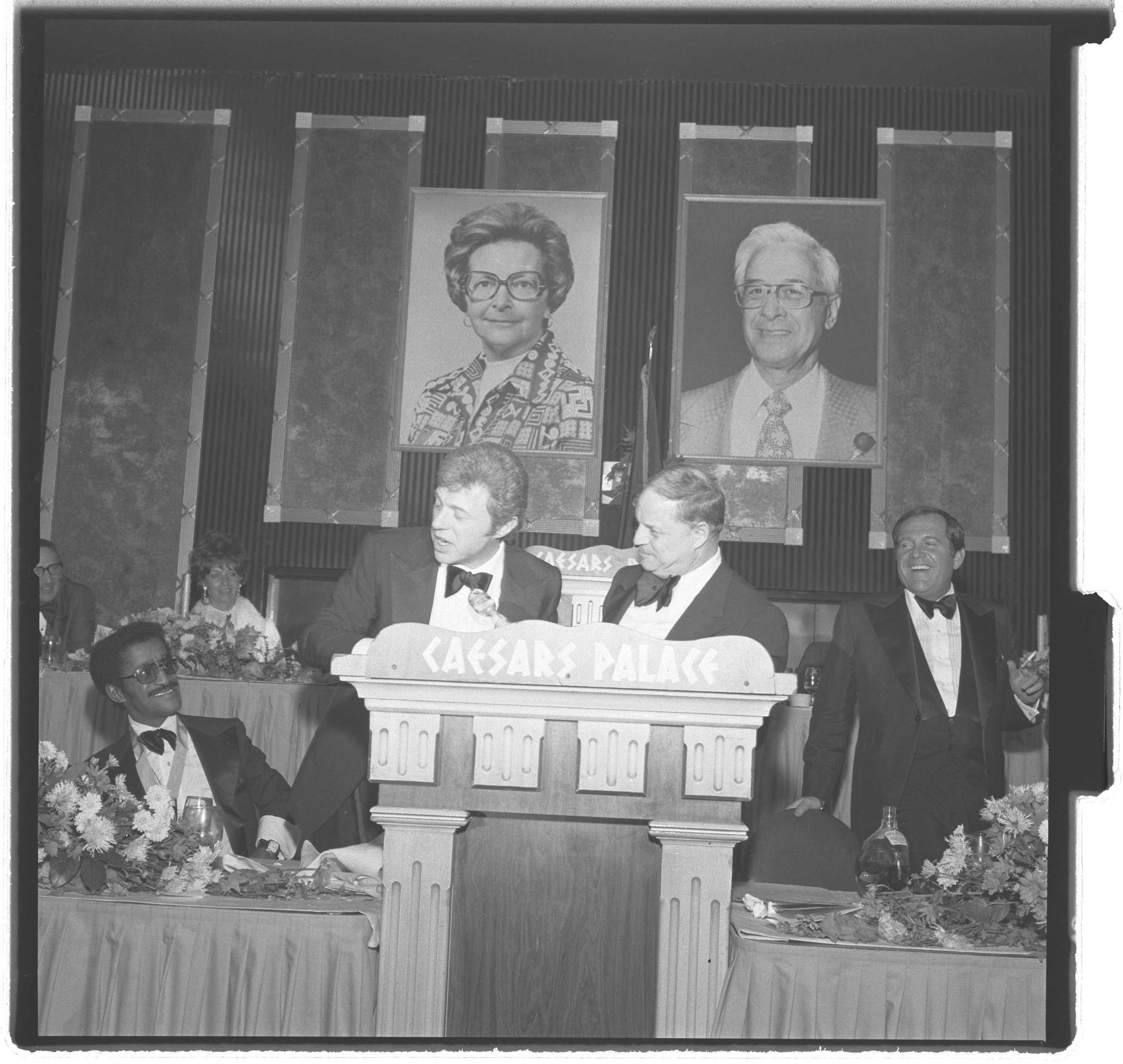 Photographs of the Combined Jewish Appeal Bonds of Israel (Honoring Jean and Billy weinberger), image 08
