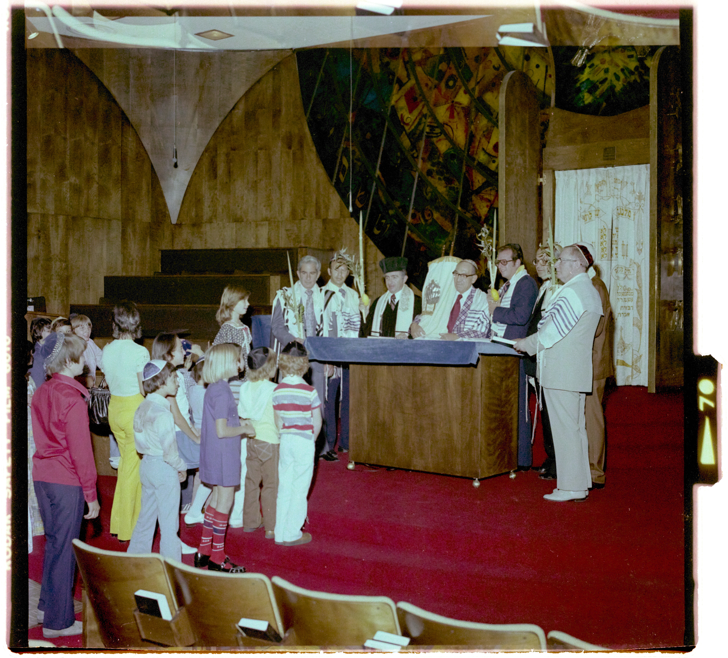 Photographs of Temple Beth Sholom Worship Service, image 05