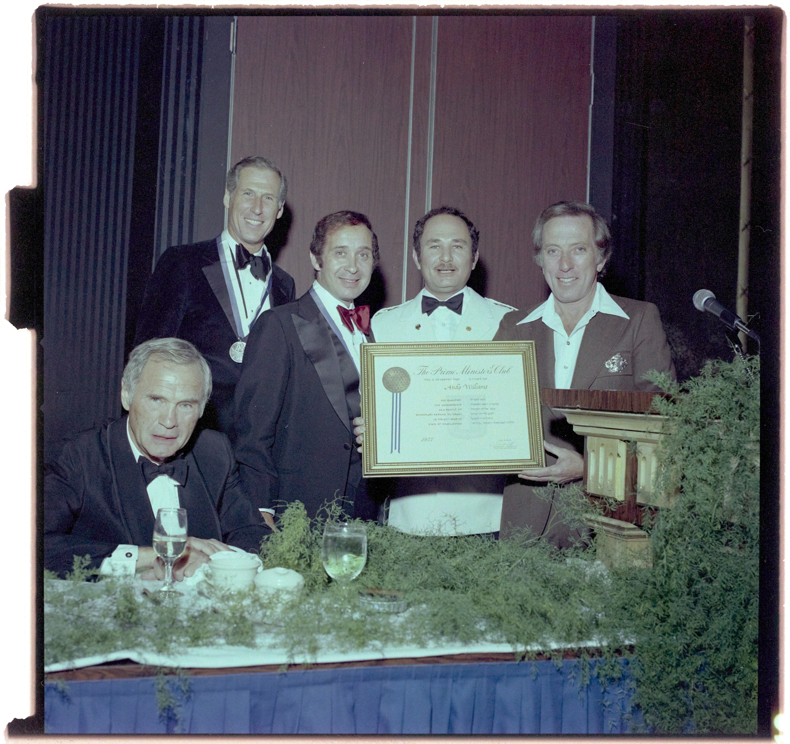 Photographs of Marshall Rousso Israeli Bonds Dinner, image 05