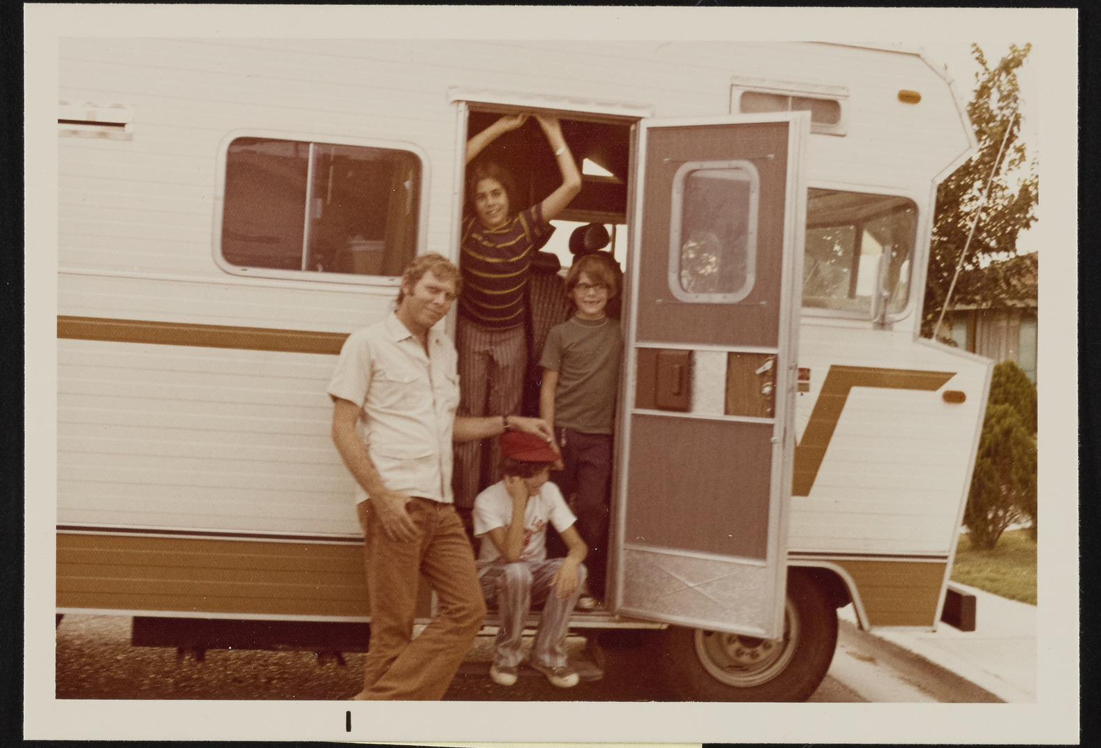 Mason Family, image 06, August 24-27, 1972