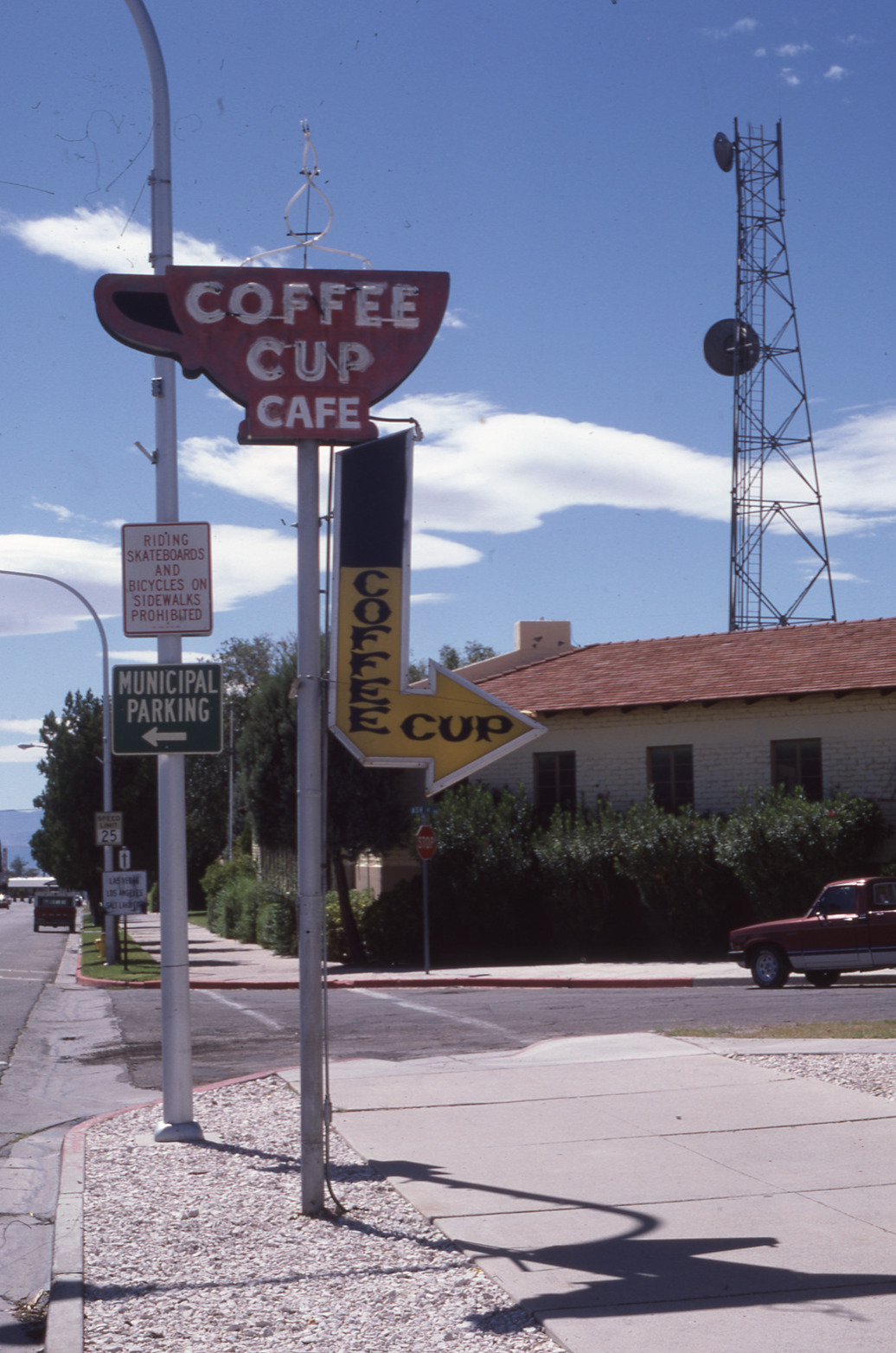 Coffee Cup Cafe flag mounted pylon sign, Boulder City, Nevada: photographic print