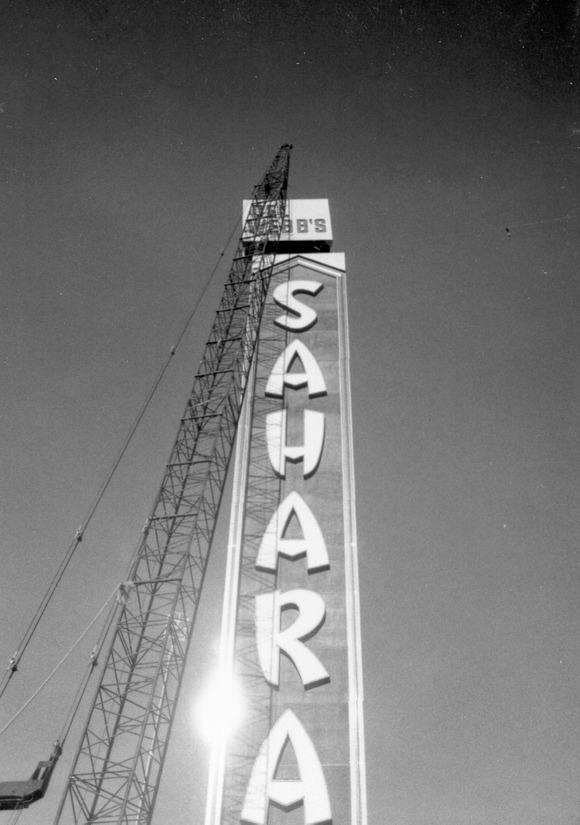 Photograph of the Sahara Hotel and Casino sign assembly (Las Vegas), 1980