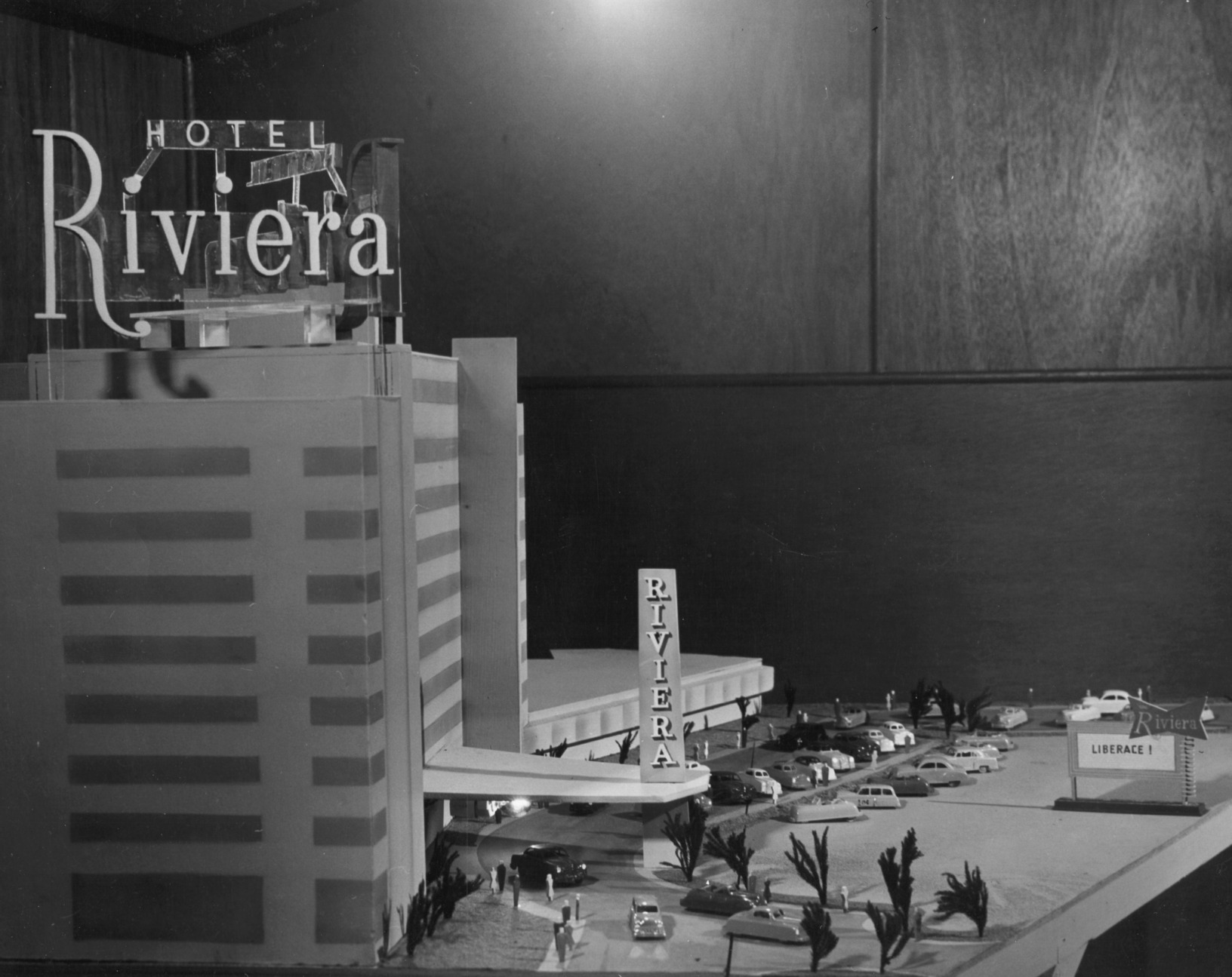 Photograph of a side view of a scale model of the Riviera Hotel and Casino (Las Vegas), 1955
